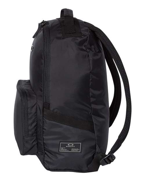 Oakley 921424ODM 18L Packable Backpack #color_Blackout