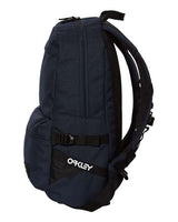 Oakley FOS900544 20L Street Backpack #color_Fathom